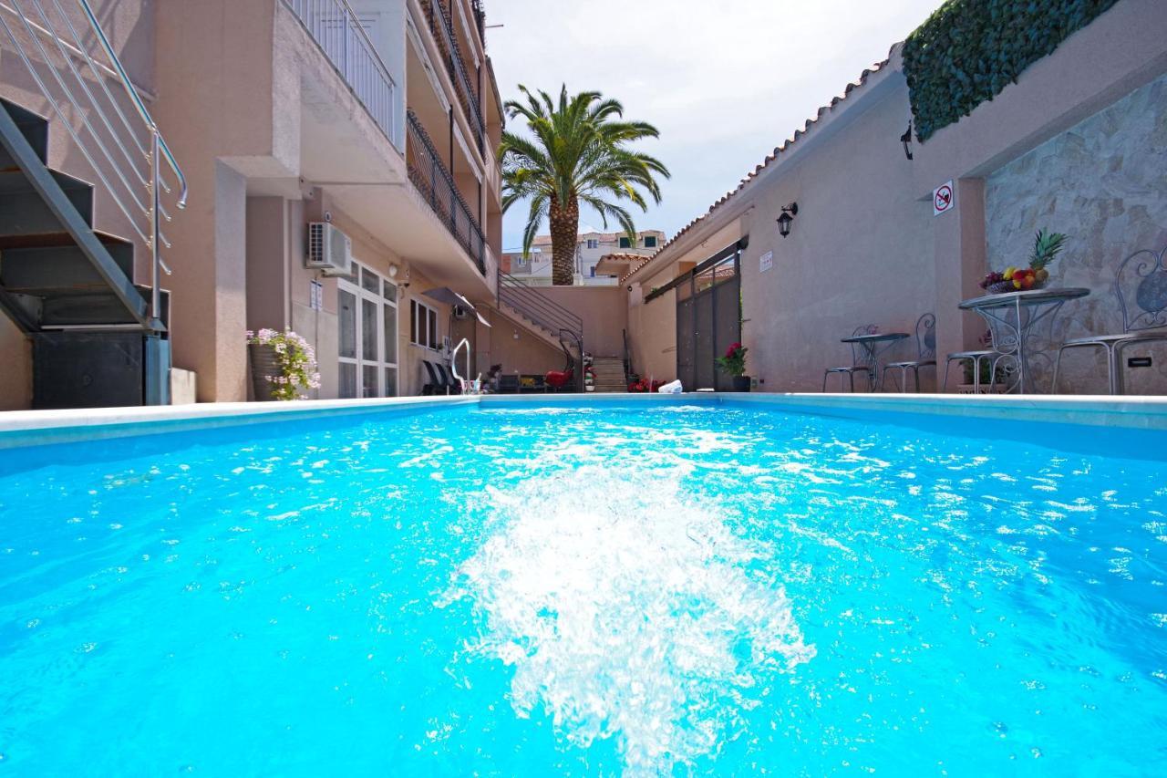 Villa Naomi Σπλιτ Εξωτερικό φωτογραφία