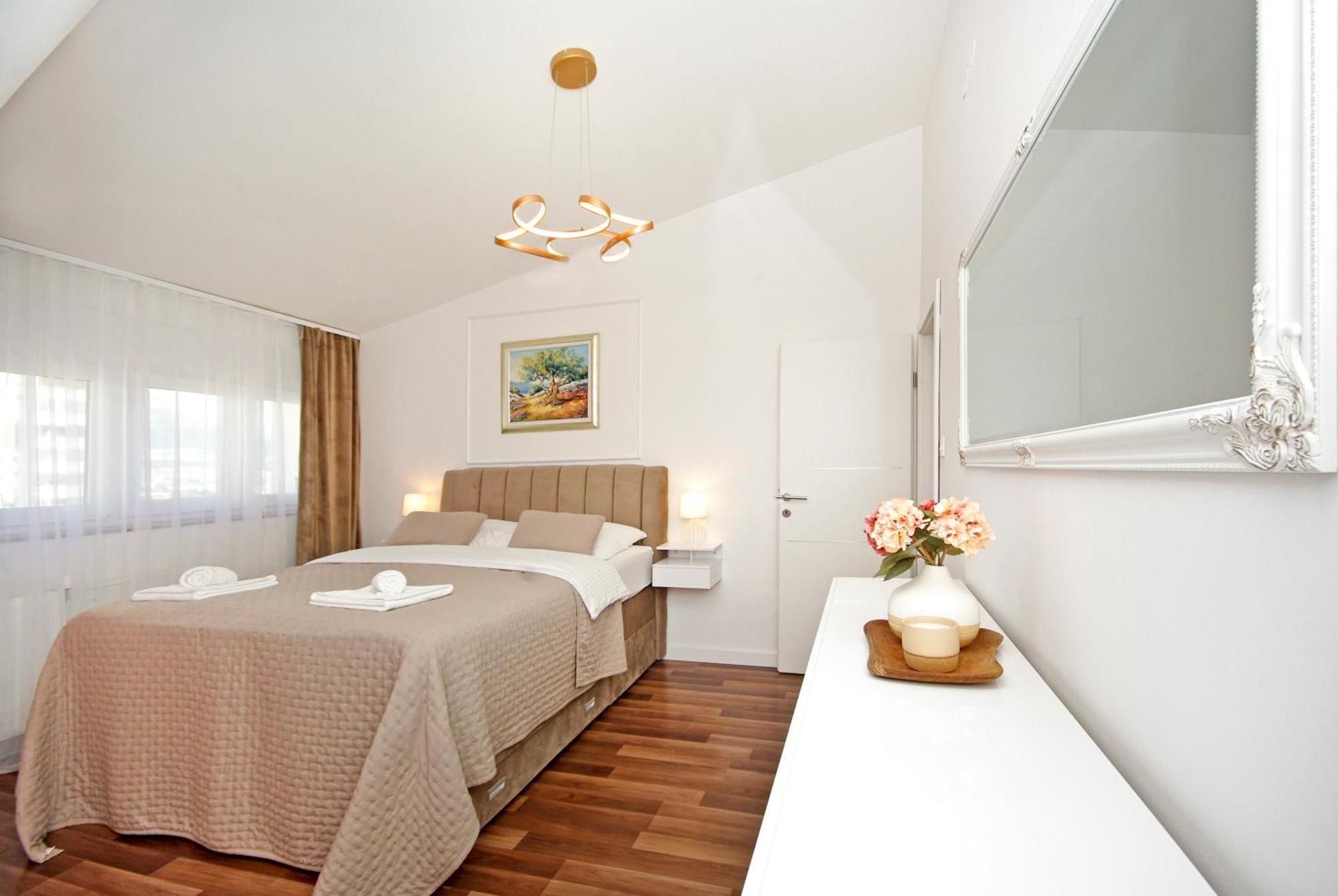 Villa Naomi Σπλιτ Εξωτερικό φωτογραφία